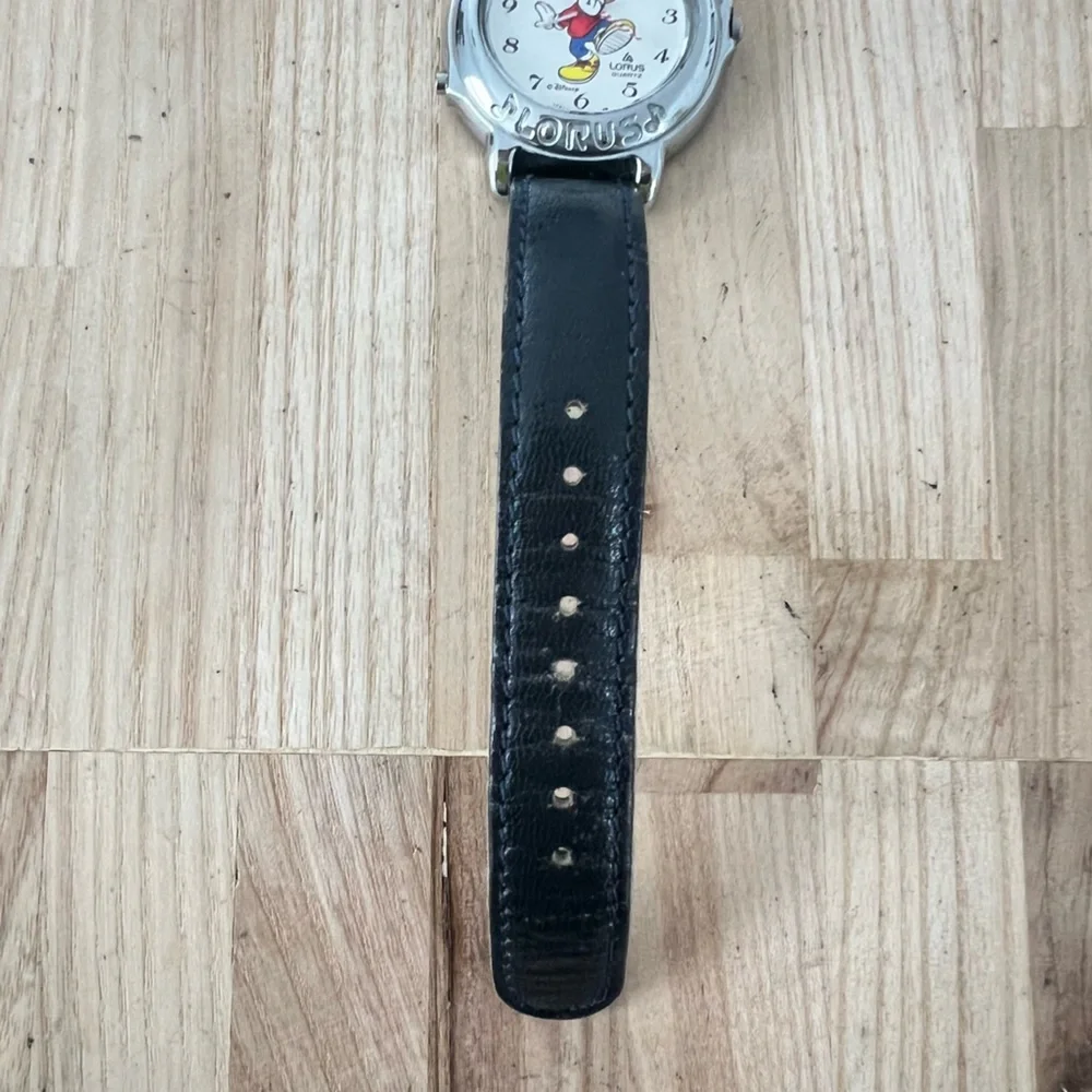 Disney musical Mickey Mouse 75th anniversary watch and tin NEW BATTERY